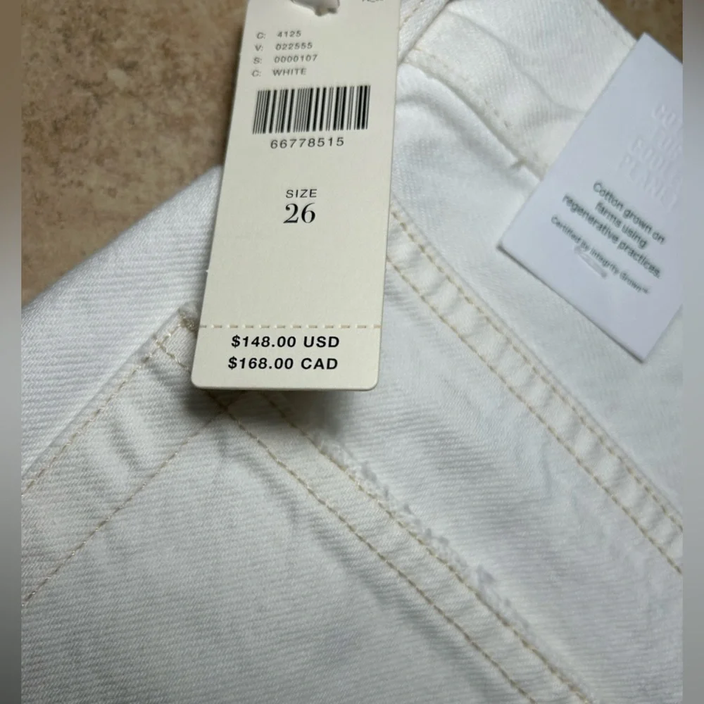 NWT🌷(26) Agolde Parker Denim Long White Shorts - Size 26